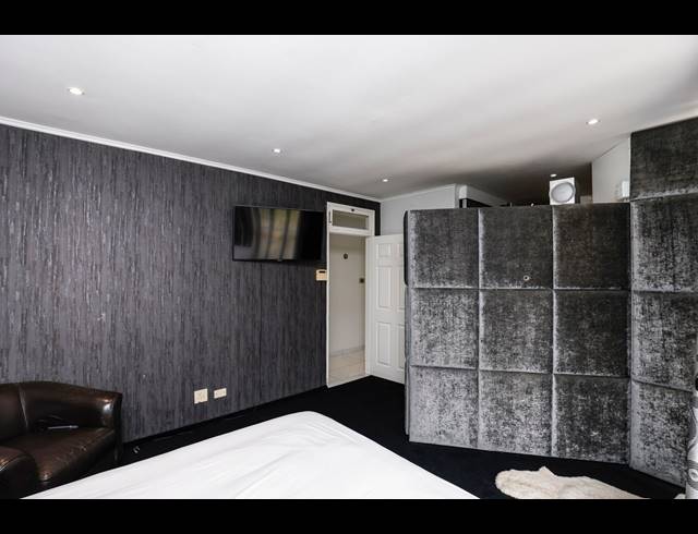 3 BEDROOM APARTMENT FOR SALE IN MORNINGSIDE